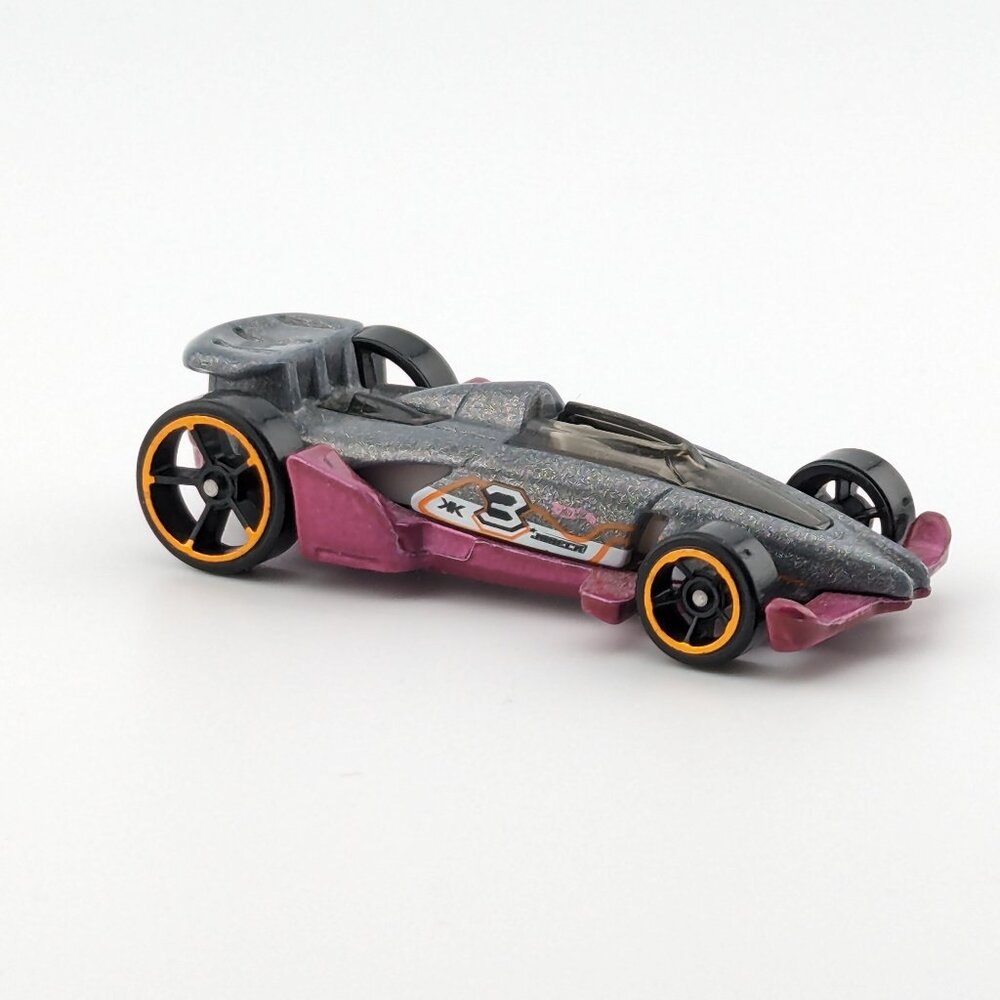 HOT WHEELS CARBIDE "CFL02" IN GRAY W/ PINK BRONZE WHEELS 2014 collectible car